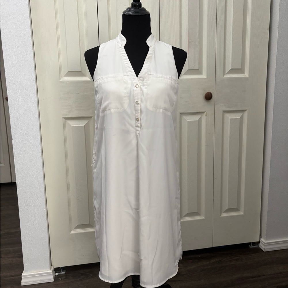 Express White Sleeveless Button-Down Dress